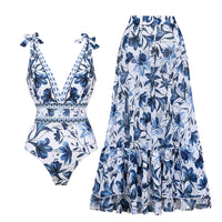 Swimsuit and skirt1