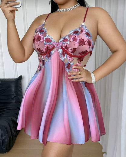 Plus Size Sexy V-Neck Colorful Embroidered Floral Backless Camisole Nightgown